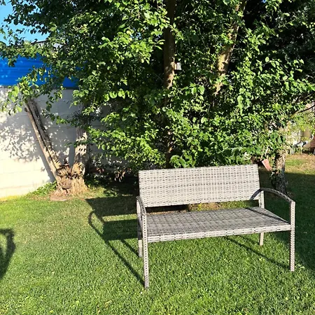 Apartment Harmonie Im Gruenen-erdgeschoss-ferienwohnung Mit Eigenem Eingang Und Direktem Gartenzugang Wathlingen